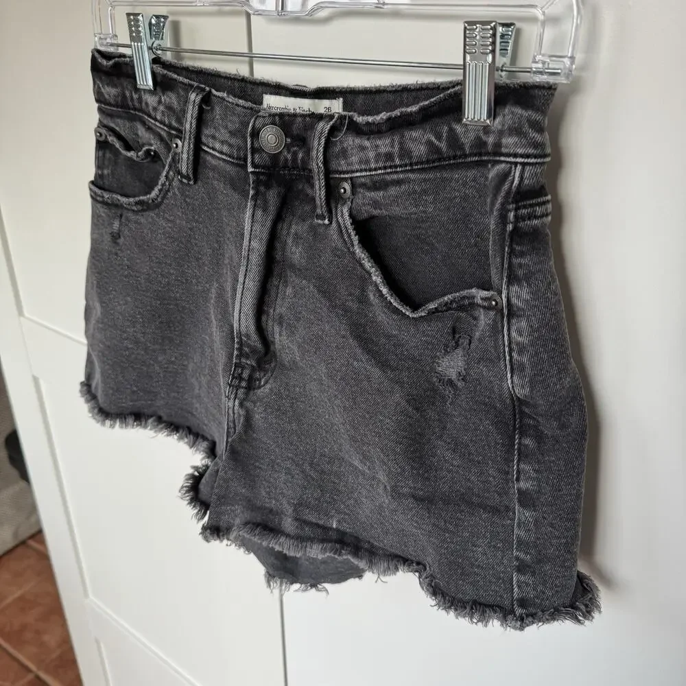 Abercrombie & Fitch raw hem